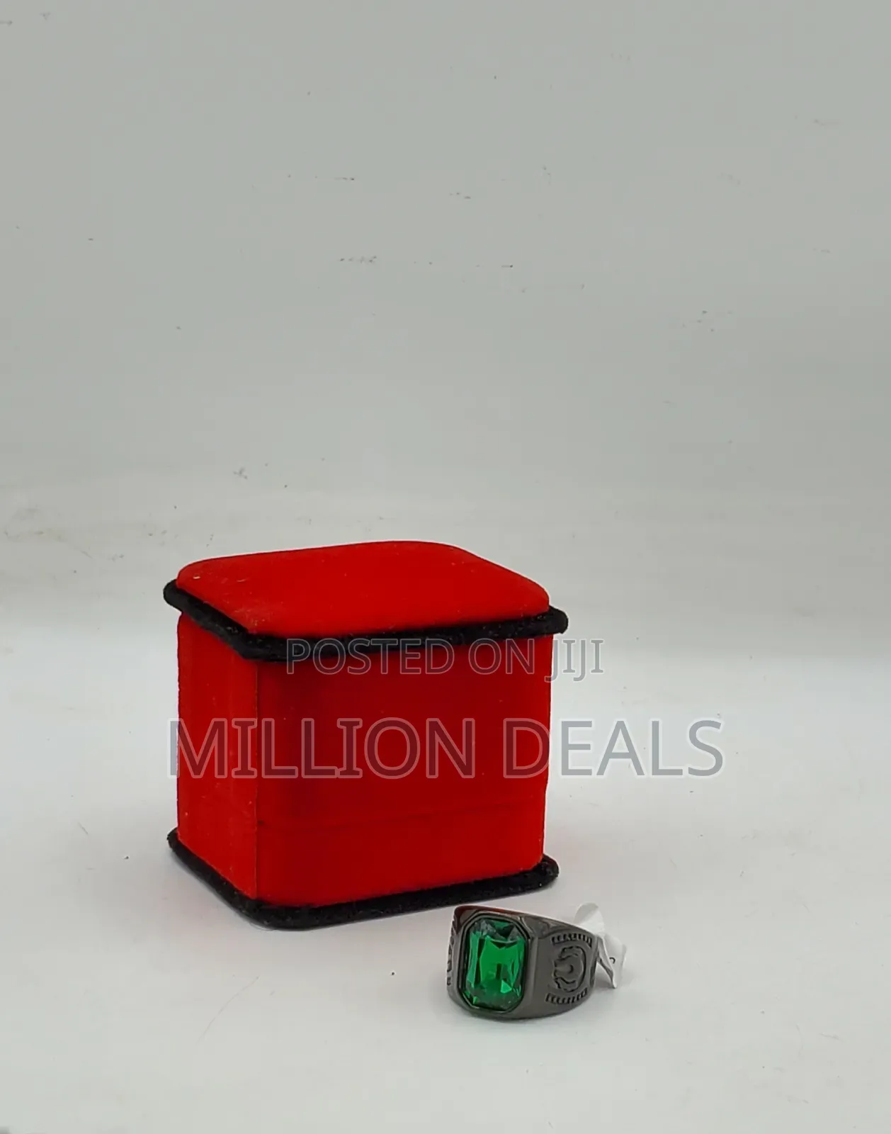 Trendy Black Green Stylish Men's Ring