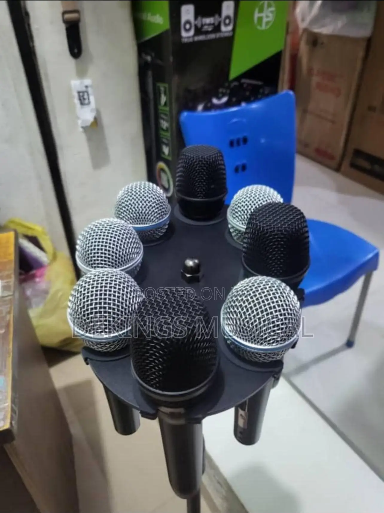 8-in-1 Multi-Mic Holder for Wireless Cord Microphones Stand