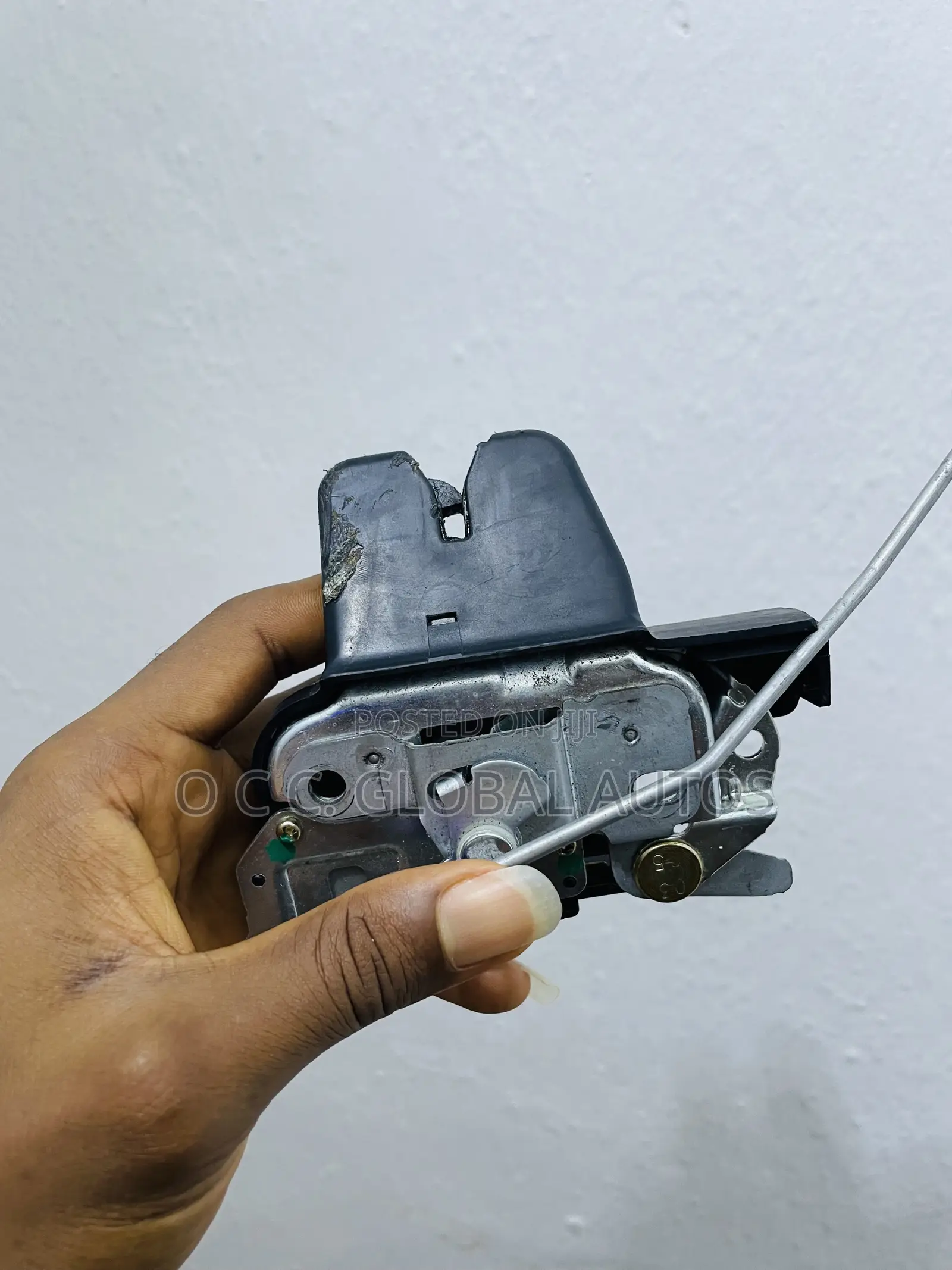 Booth Catcher Lock For Camry 05 2.4 Or Big Daddy