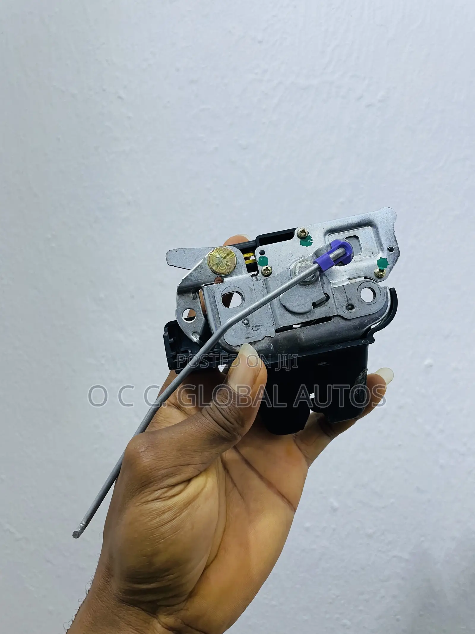 Booth Catcher Lock For Camry 05 2.4 Or Big Daddy