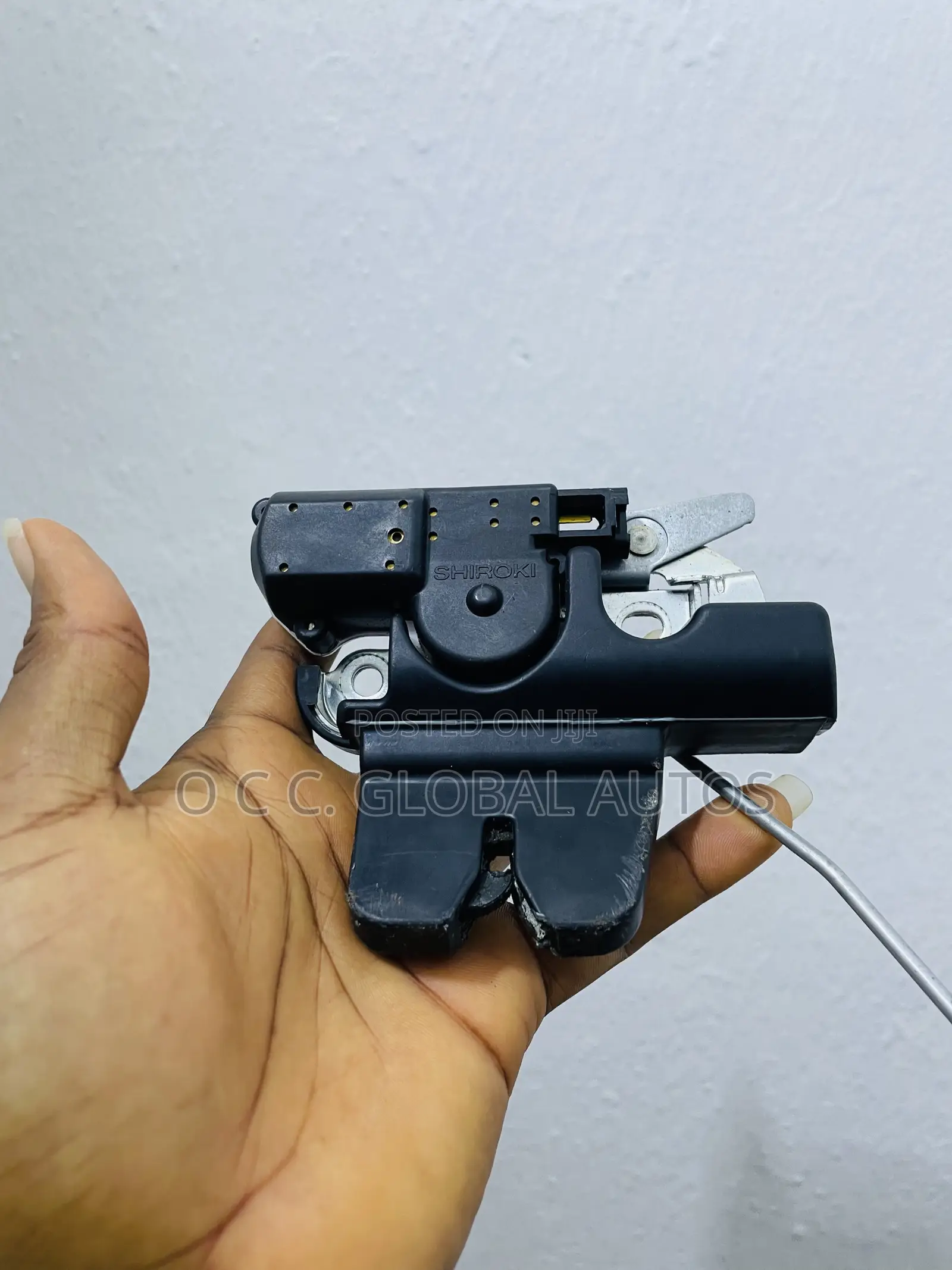 Booth Catcher Lock For Camry 05 2.4 Or Big Daddy