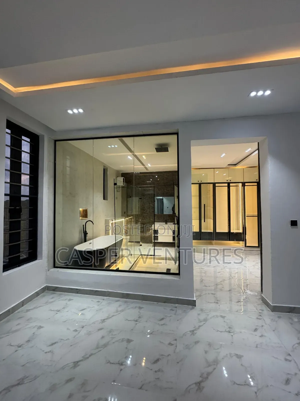 5bdrm Duplex in Idado for sale