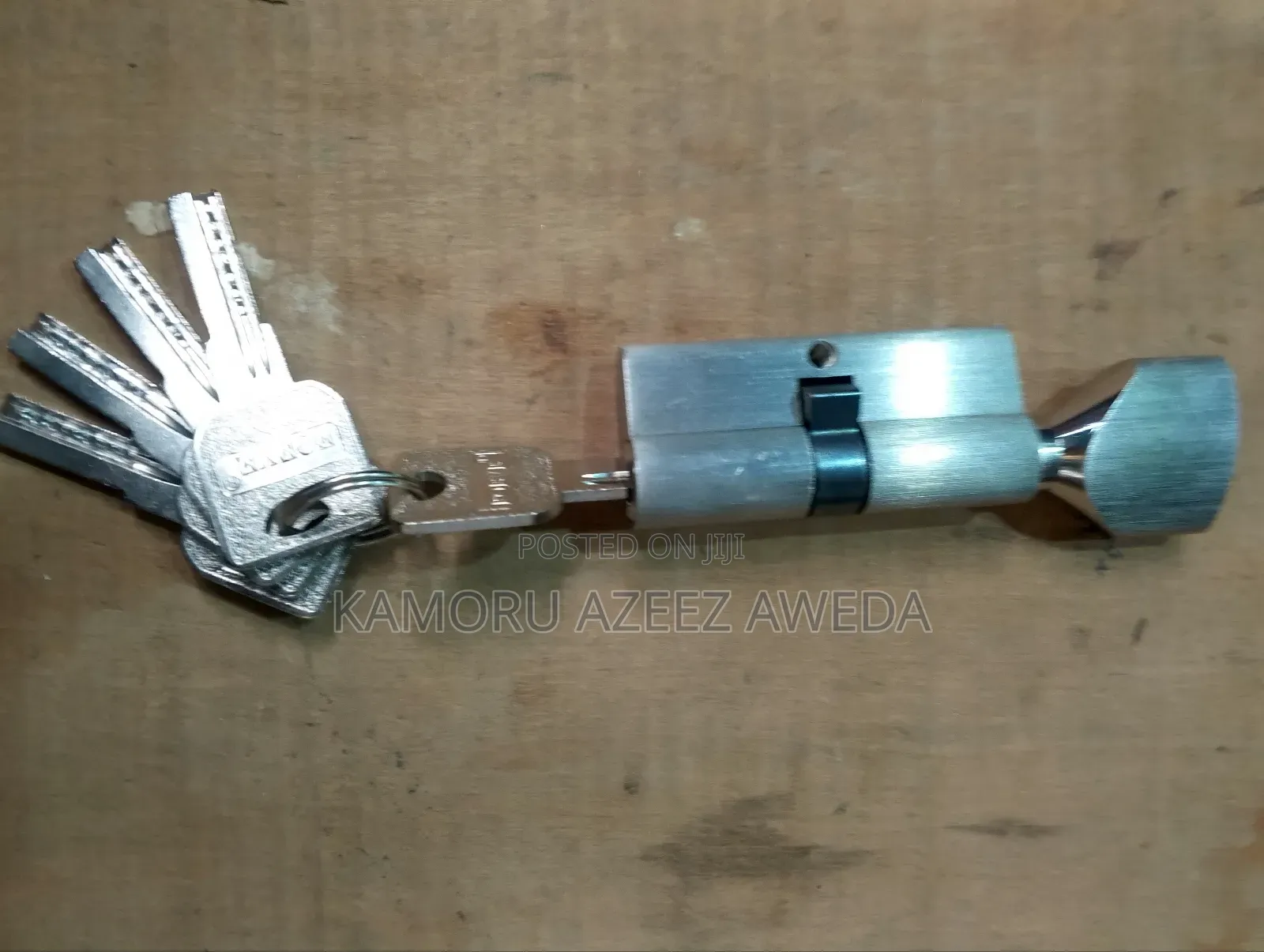 Tom Tom Cylinder for Toilet Big Key