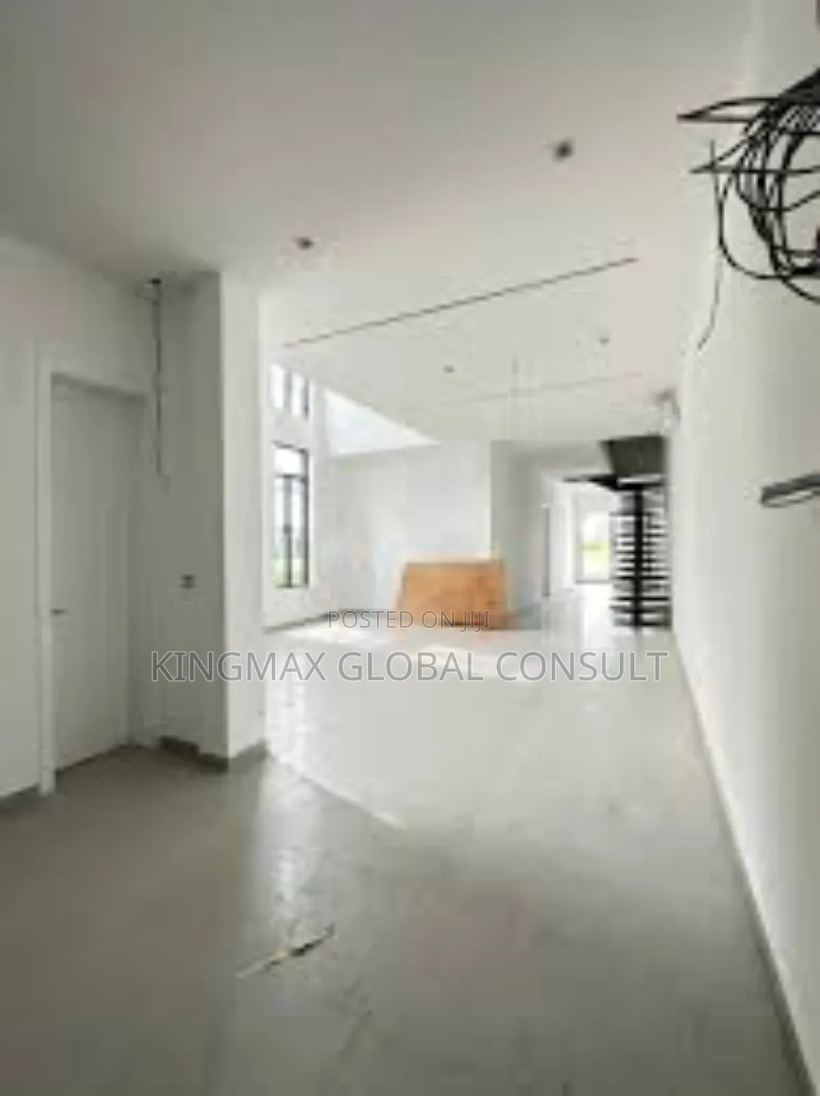 4bdrm Duplex in Hillview Estate By for sale