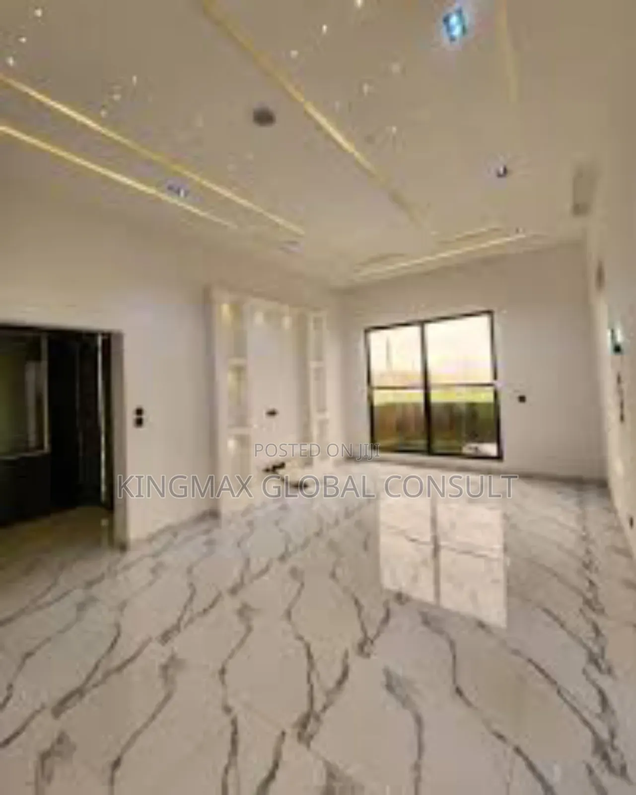 4bdrm Duplex in Hillview Estate By for sale