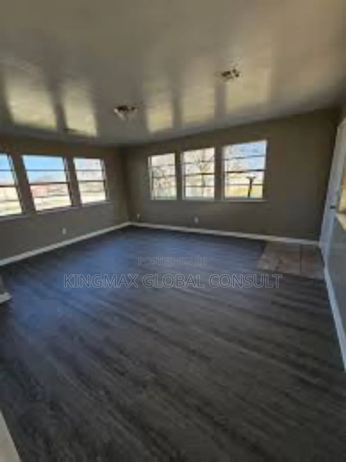 4bdrm Duplex in Hillview Estate By for sale