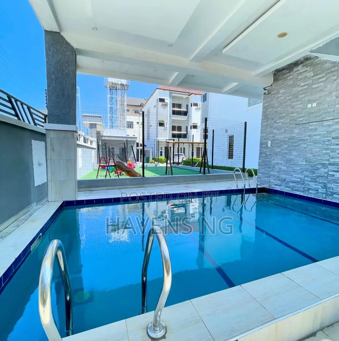 4bdrm Townhouse/Terrace in Ikate for sale