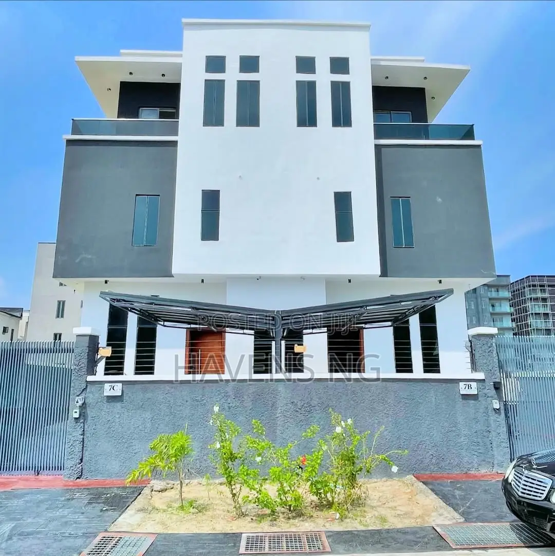 5bdrm Duplex in Ikate for sale