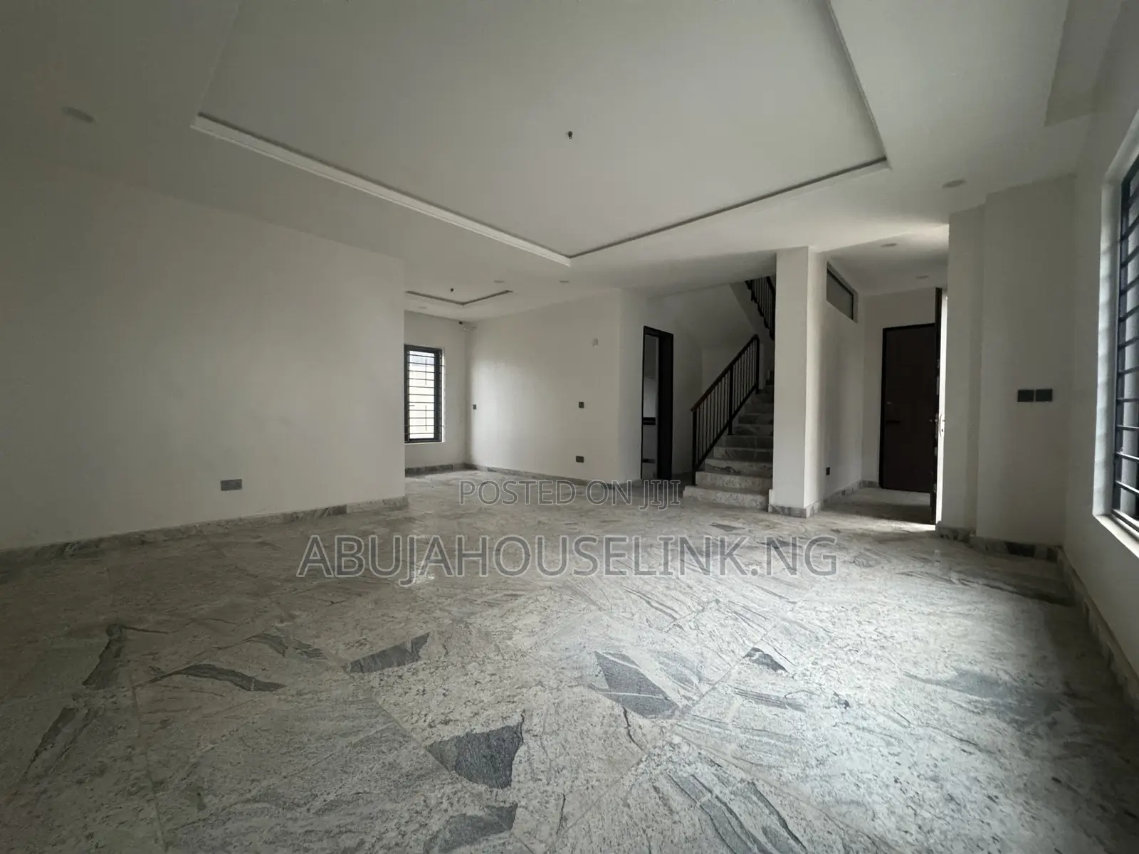 5bdrm Duplex in Jahi By Gilmore for sale