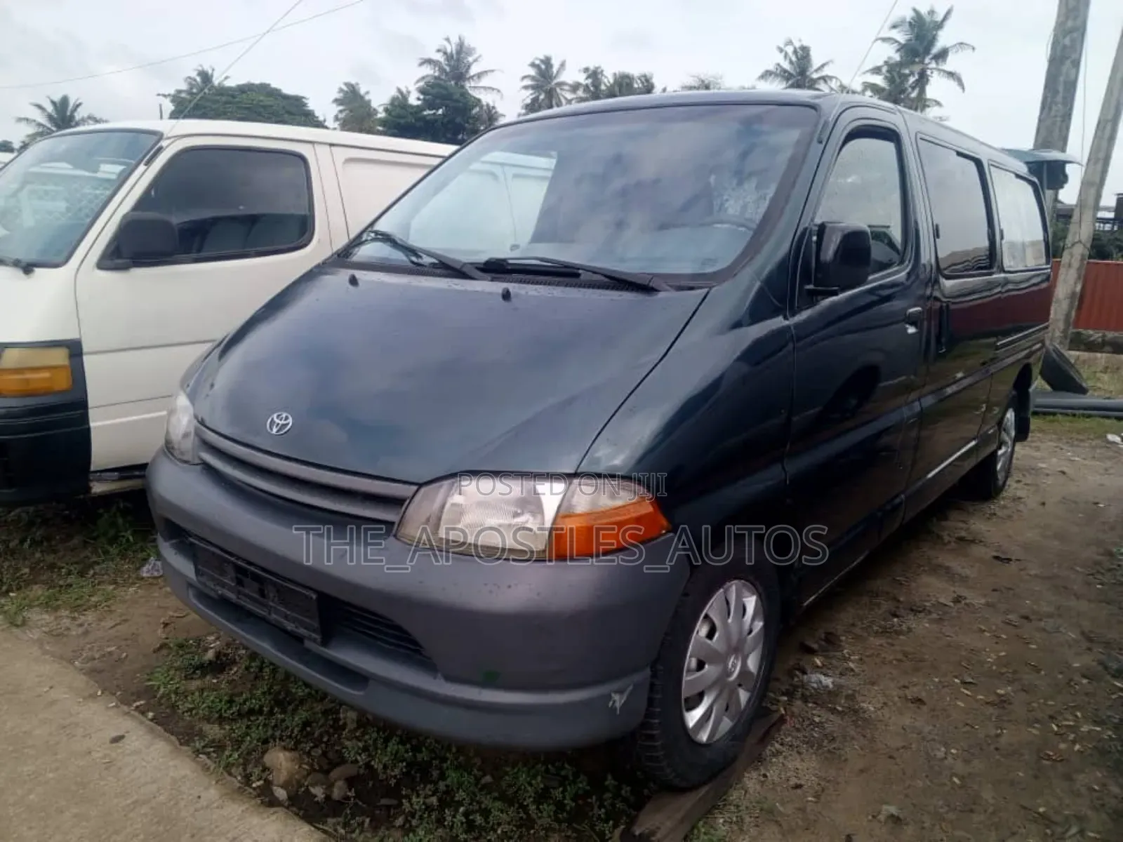 Toyota HiAce 2002 Green