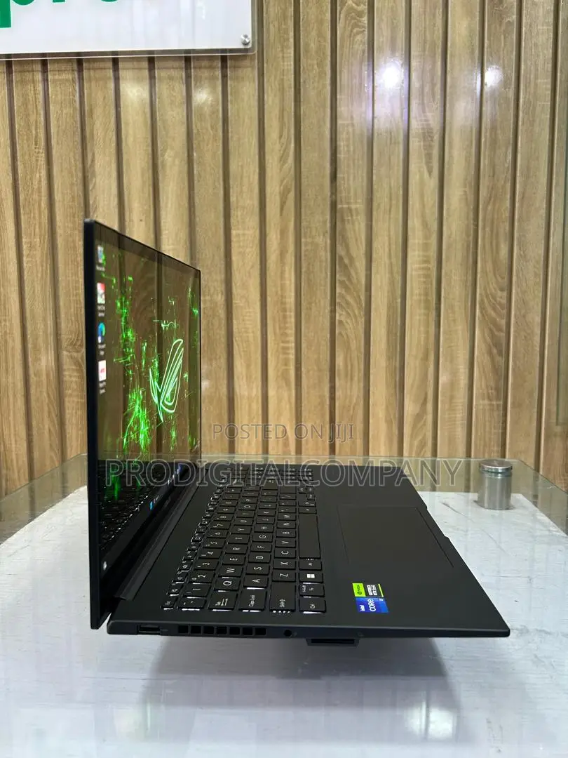 Laptop Asus Q535UD 16GB Intel Core i7 SSD 512GB