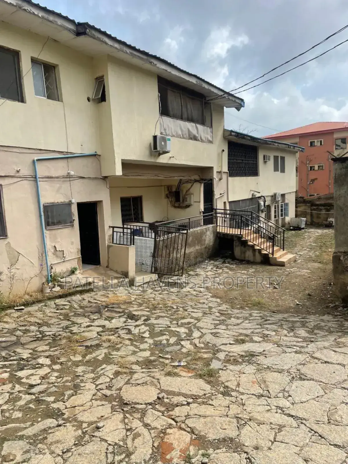 5bdrm Duplex in Zone 2 / Wuse for sale