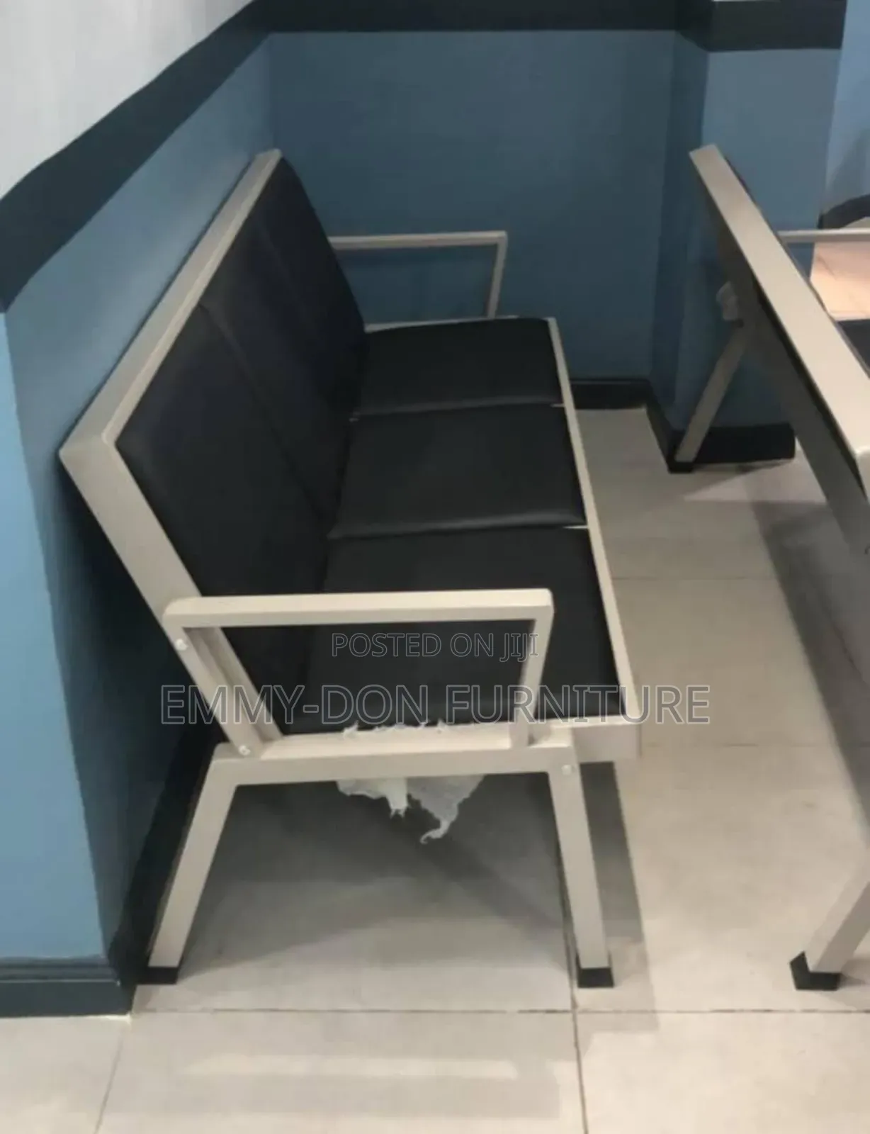 High Quality Executive Awaiting Chair