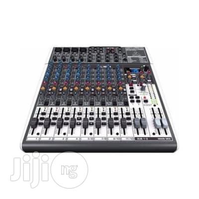 Behringer X1622usb Xenyx Mixer