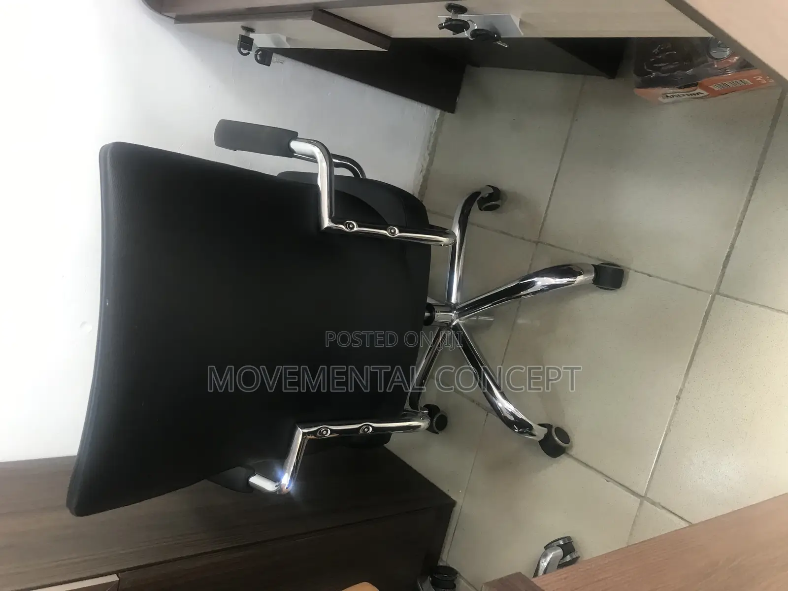 Stripped Black Executive Office Swivel Chair