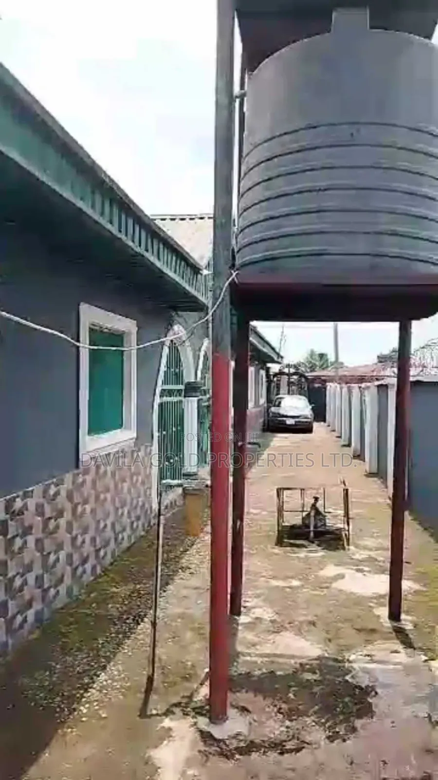 6bdrm Block of Flats in Benin City for sale