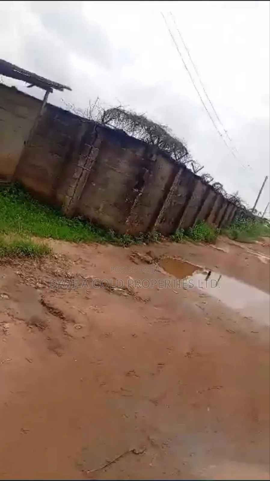 10 Plots Of Land Along Sapele Road For Sale .