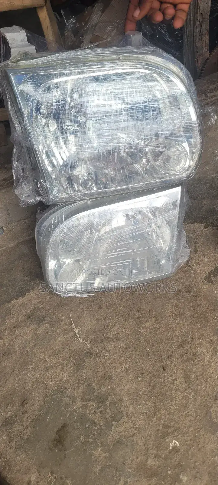 Headlight Sequoia Tundra 2005