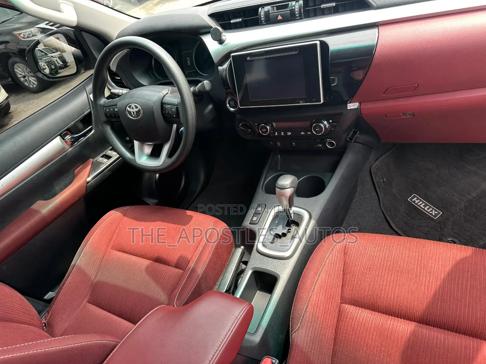 Toyota Hilux SR5 HI-Rider 2018 White