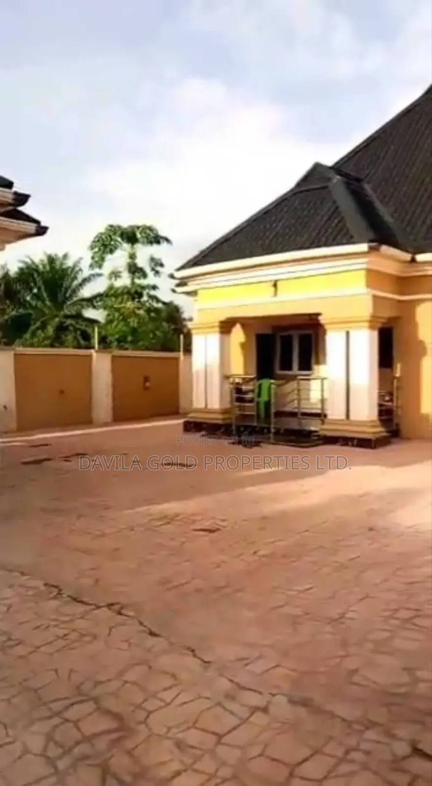 4bdrm Bungalow in Benin City for sale