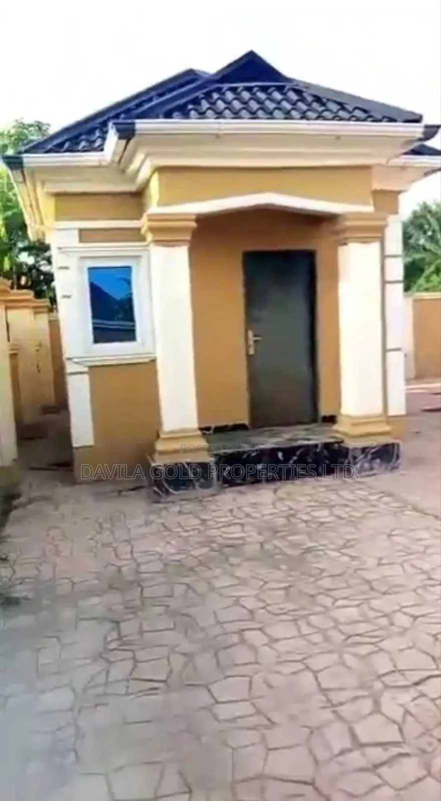 4bdrm Bungalow in Benin City for sale