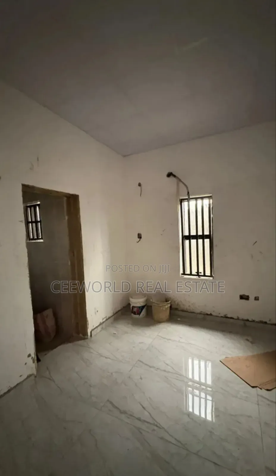 A Whole Ground Floor Available for Lease