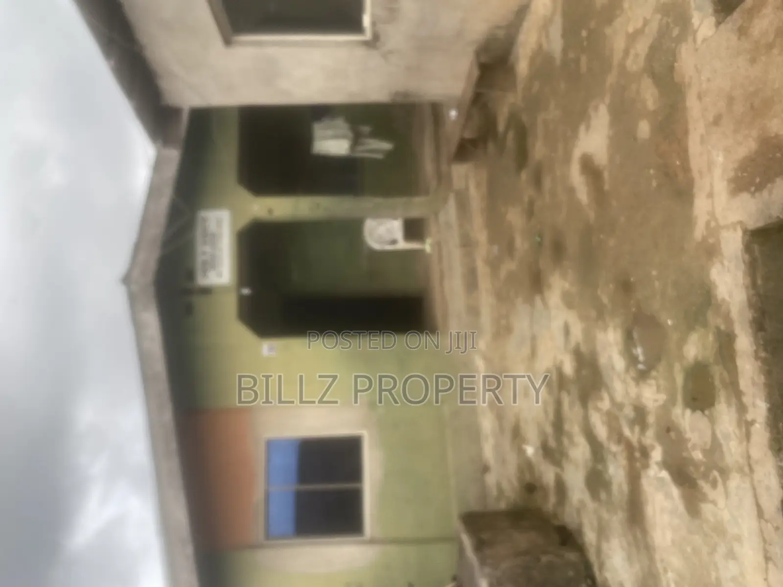 12 Rooms on a Half Plot of Land in a Serene Environment