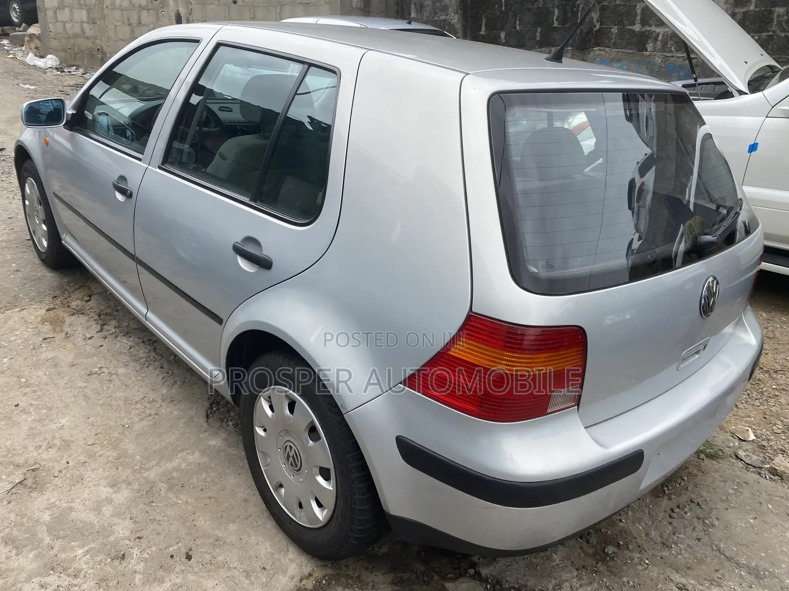 Volkswagen Golf 1.6 Automatic 2003 Silver