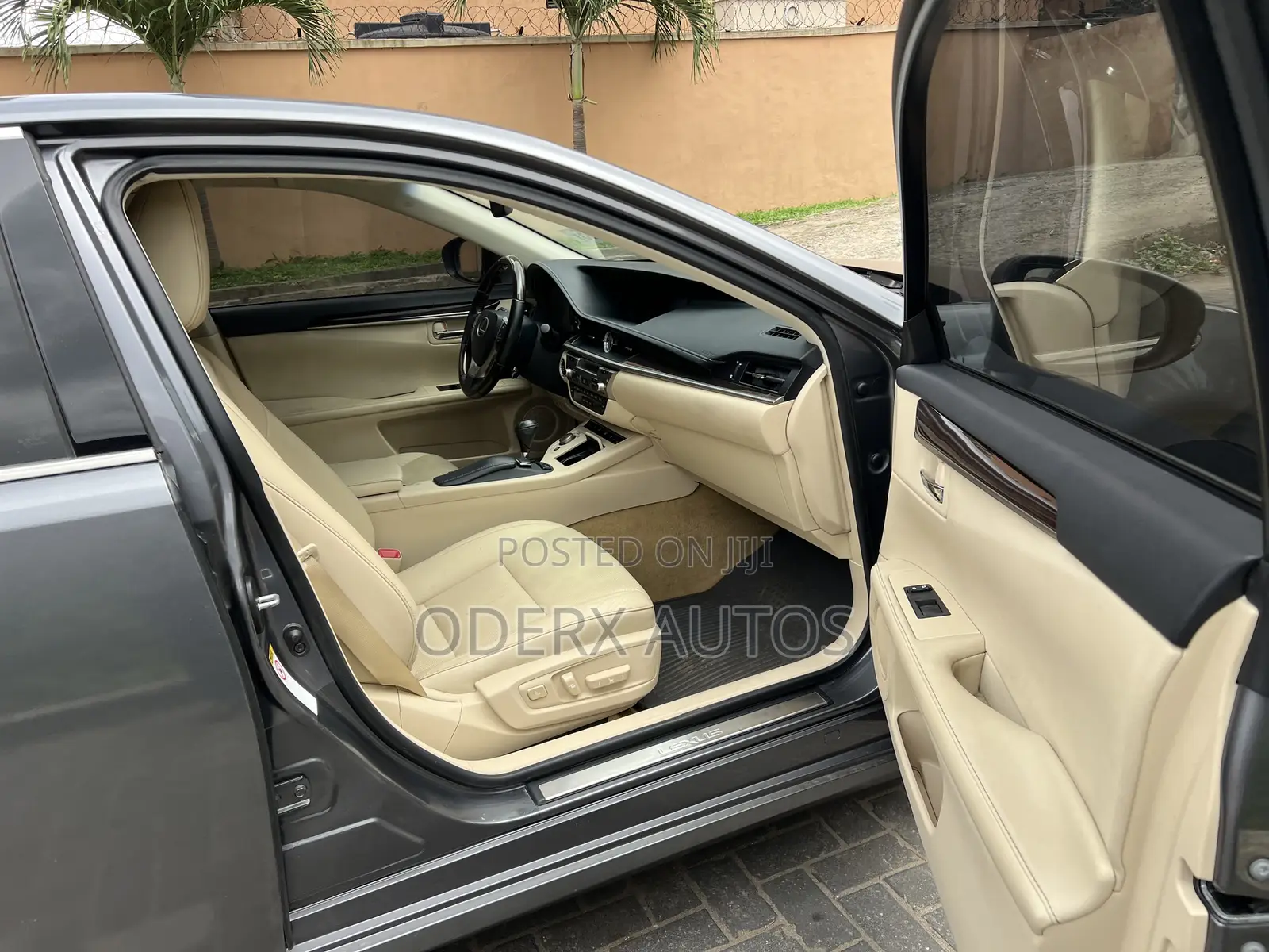 Lexus ES 350 FWD 2014 Gray