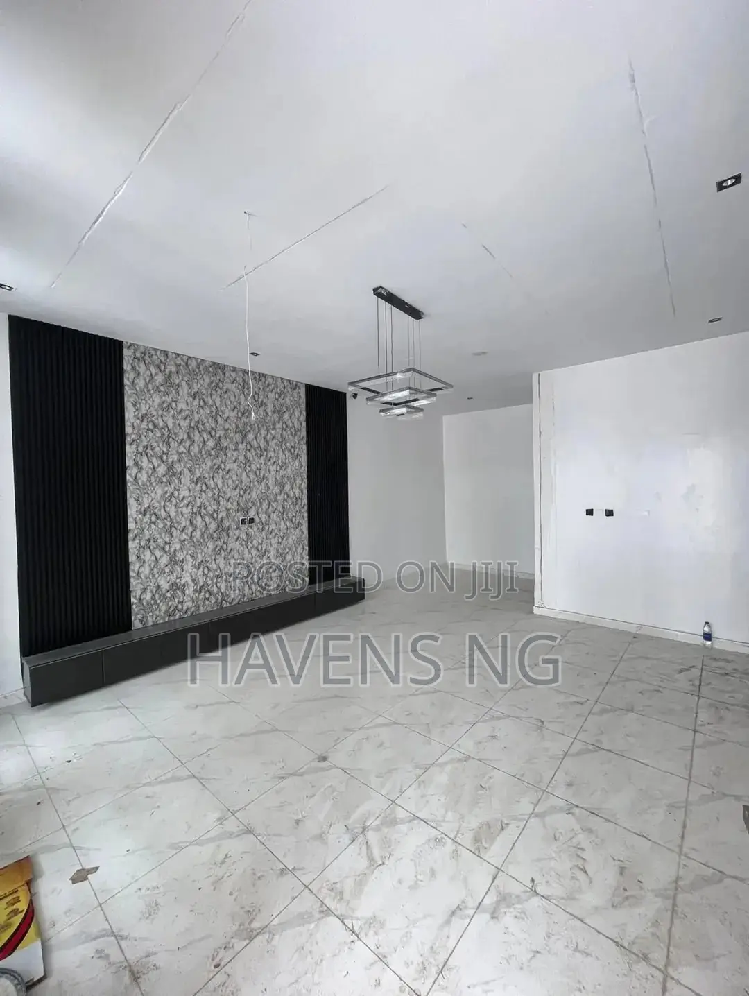 4bdrm Townhouse/Terrace in Ikota for sale