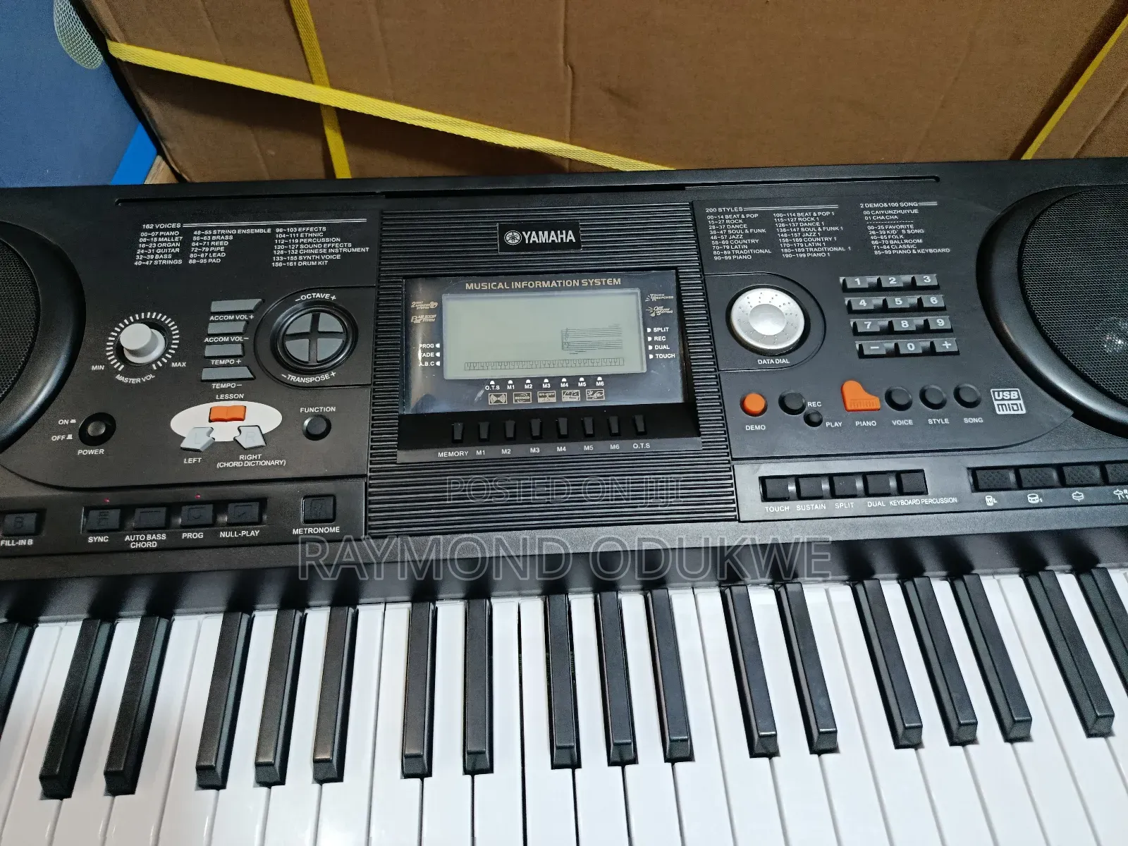 Yamaha PSR Keyboard Piano With Adapter