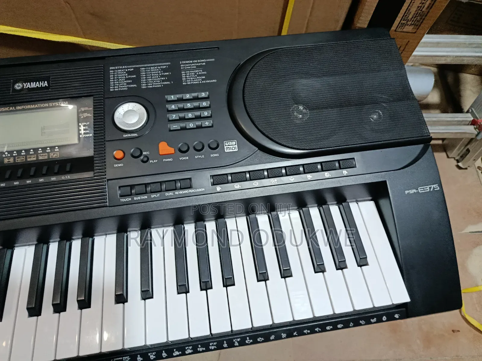 Yamaha PSR Keyboard Piano With Adapter
