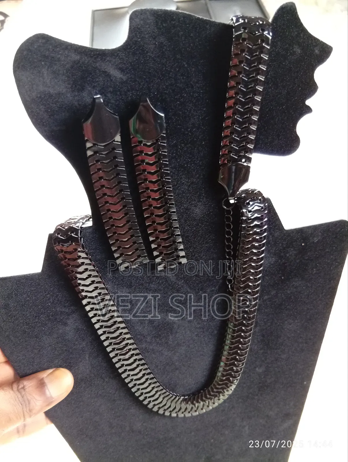 3 Pcs Classic Black Jewelry Set