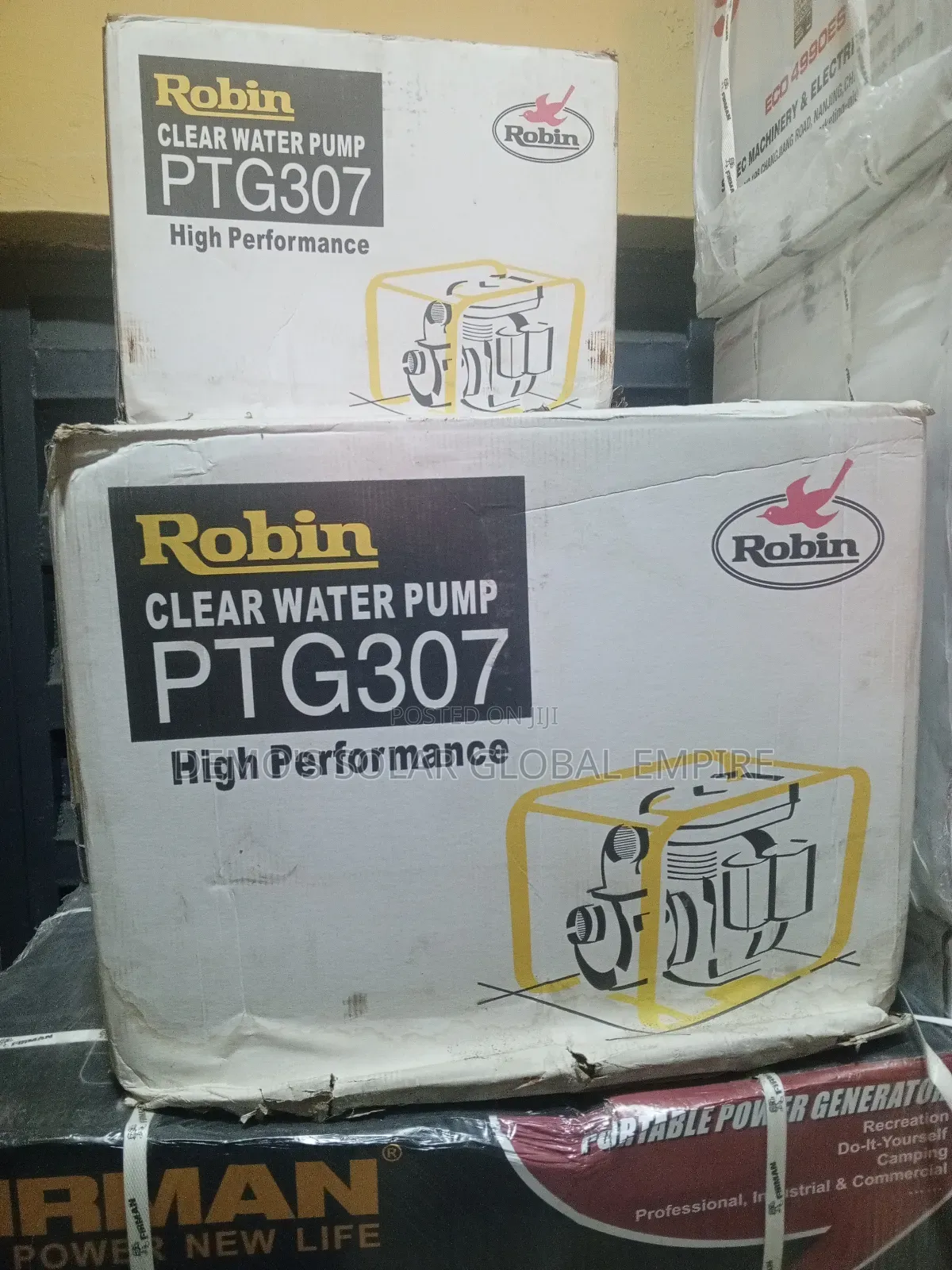 Robin Pumping Water Ptg307