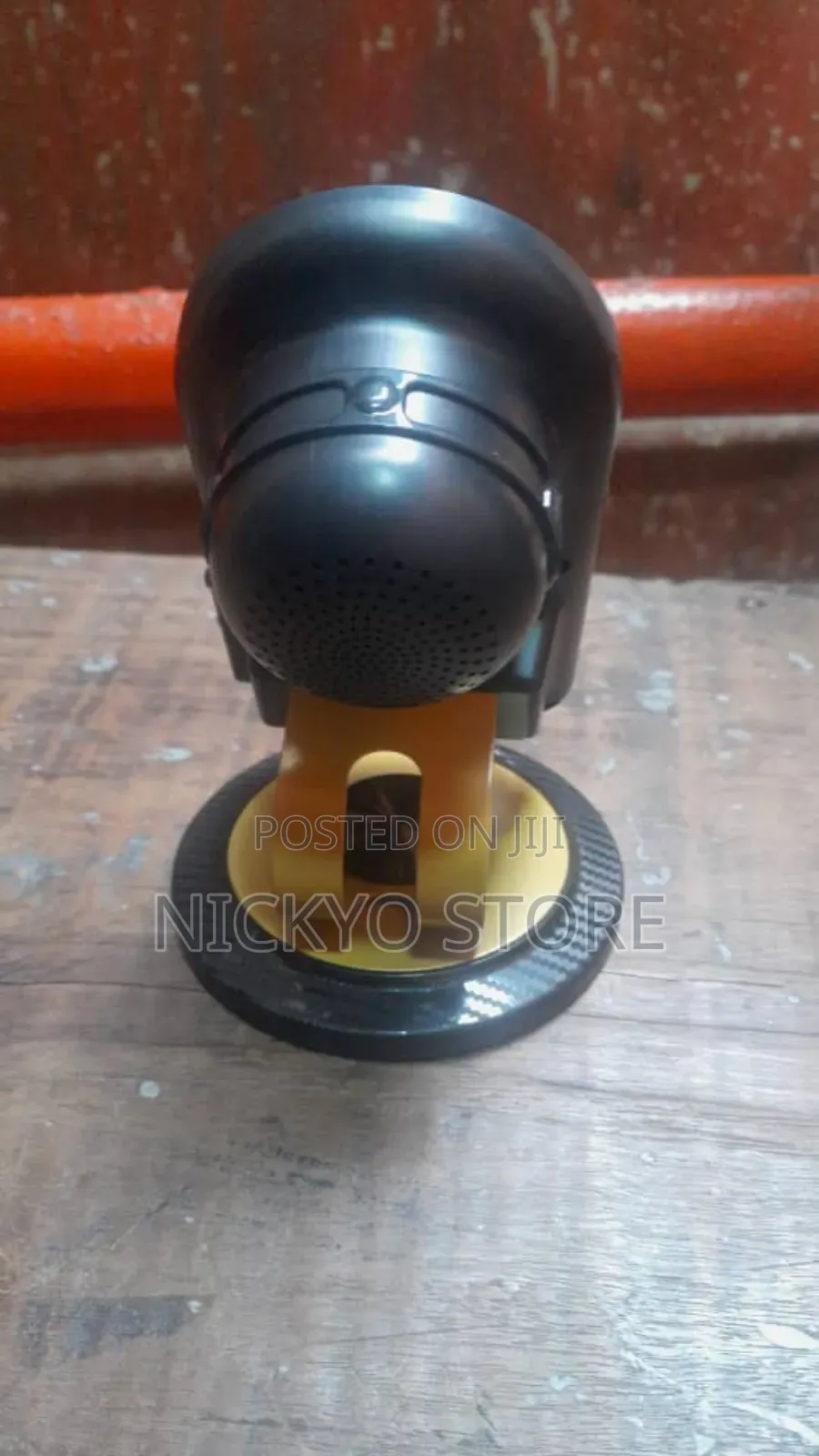 Wireless Induction Sound Amplifier Stand