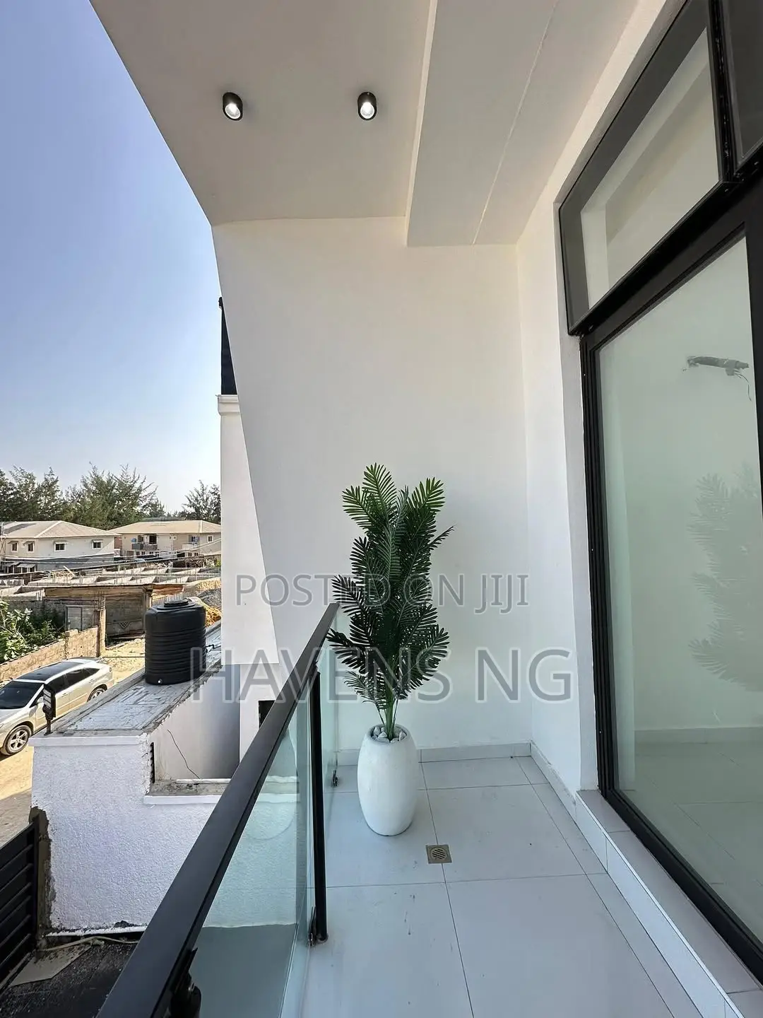 4bdrm Duplex in Ikota for sale
