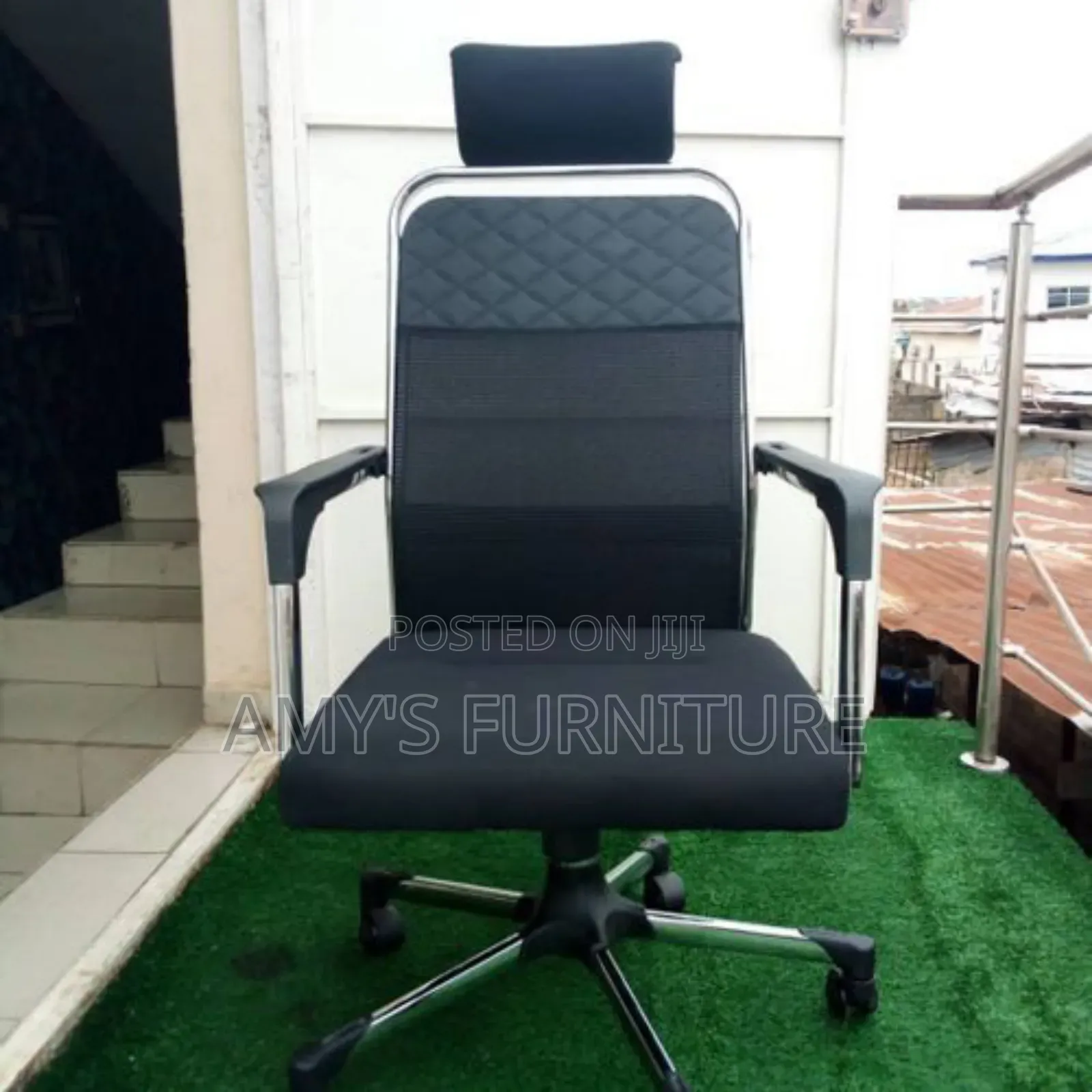 Office Executive Mesh Chair With Headrest.