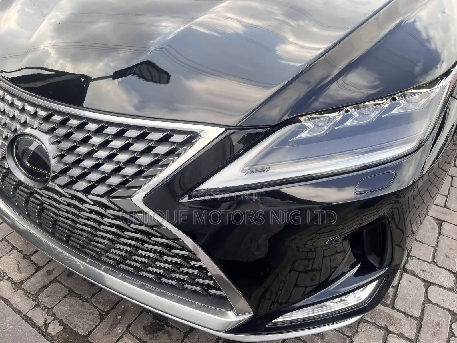 Lexus RX 2022 Black
