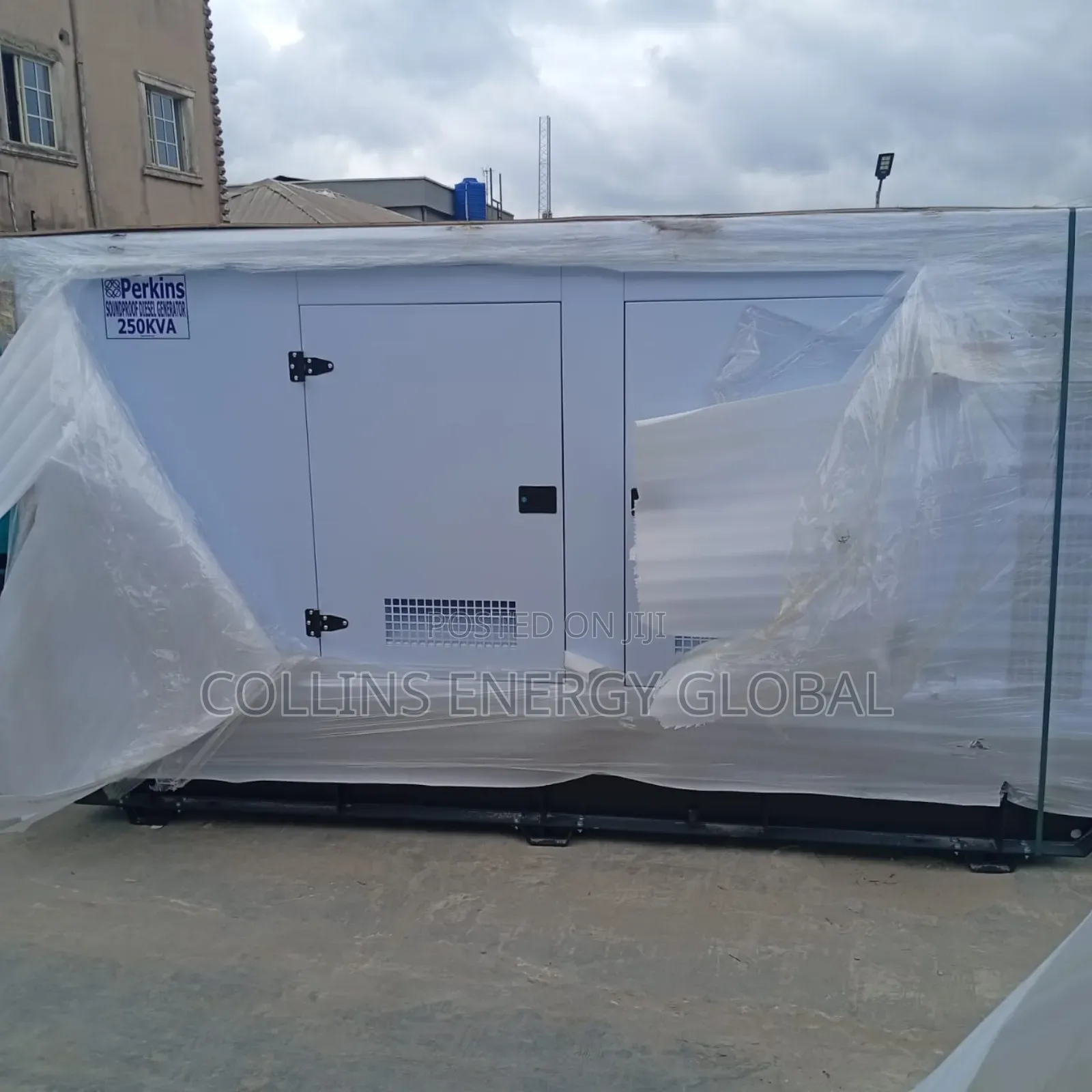 250kva Uk Perkins Soundproof Copper Coil Generator