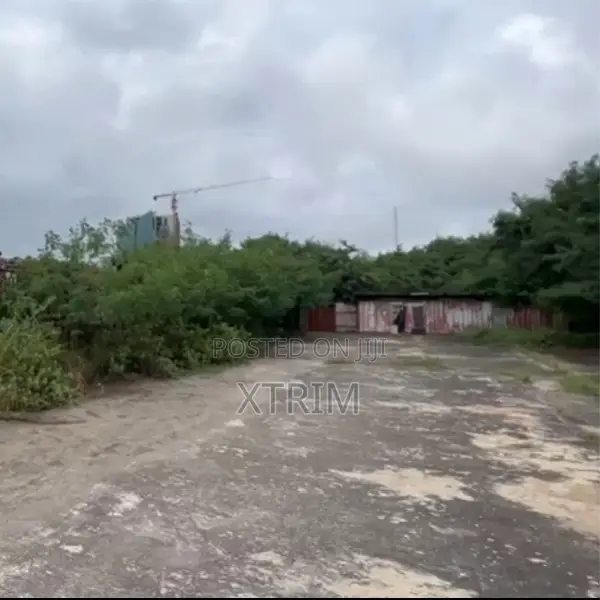 17,000sqmt Waterfront Land Off Admiralty Way