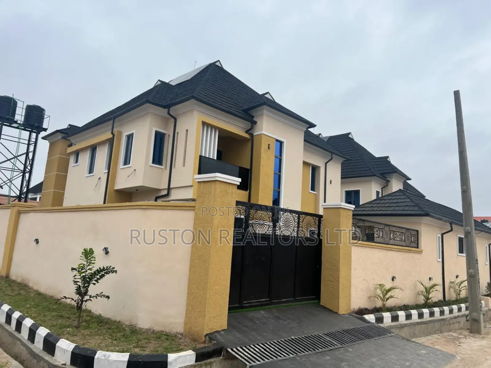 5bdrm House in Ibadan for sale