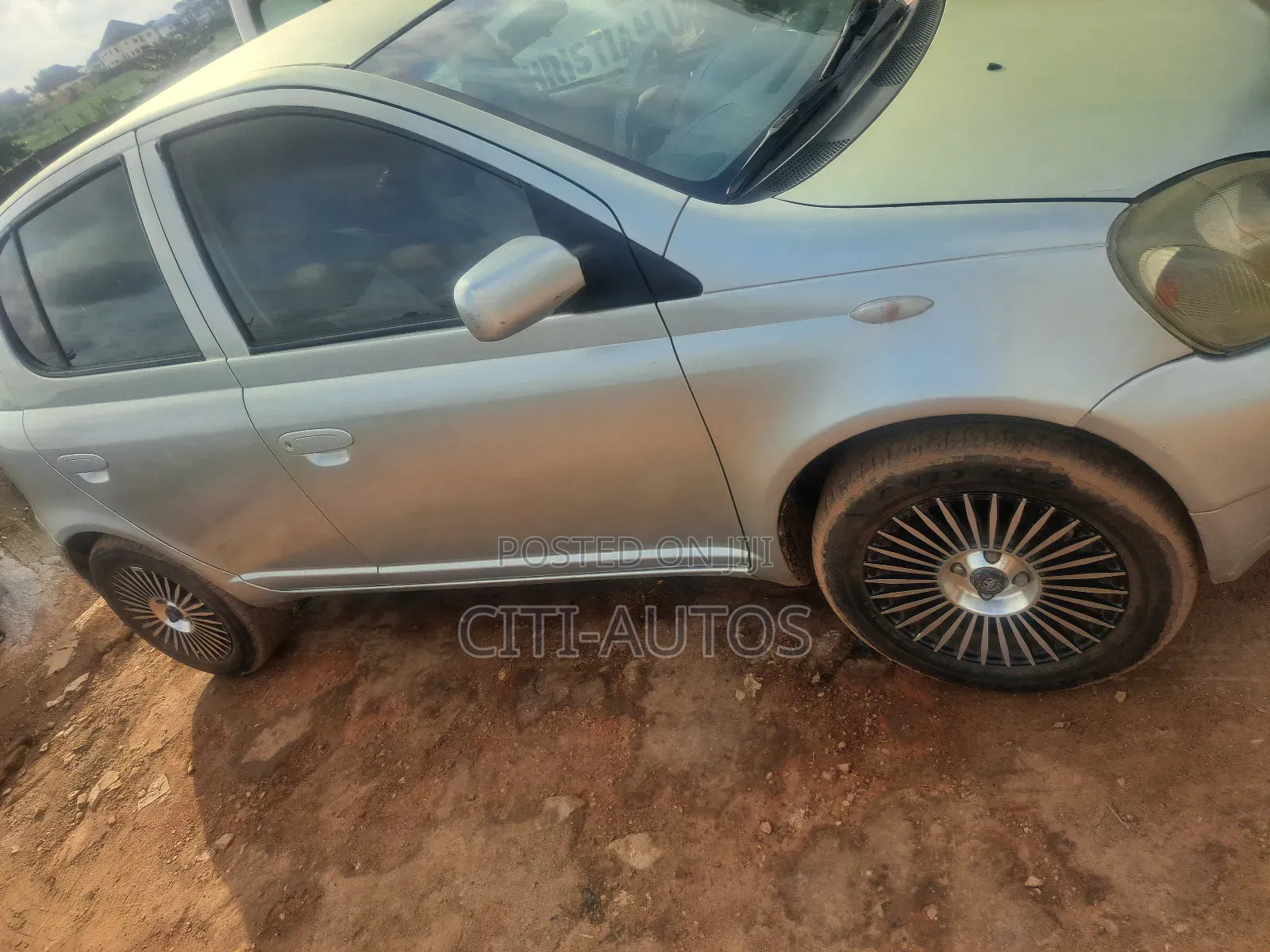 Toyota Yaris 2004 Silver