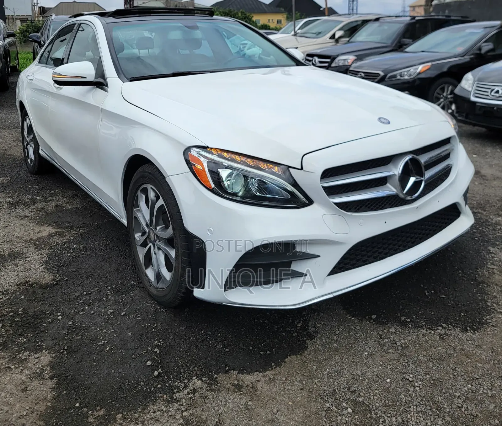 Mercedes-Benz C300 Luxury 4dr AWD 4Matic Sedan (2.0L 4cyl 7A) 2015