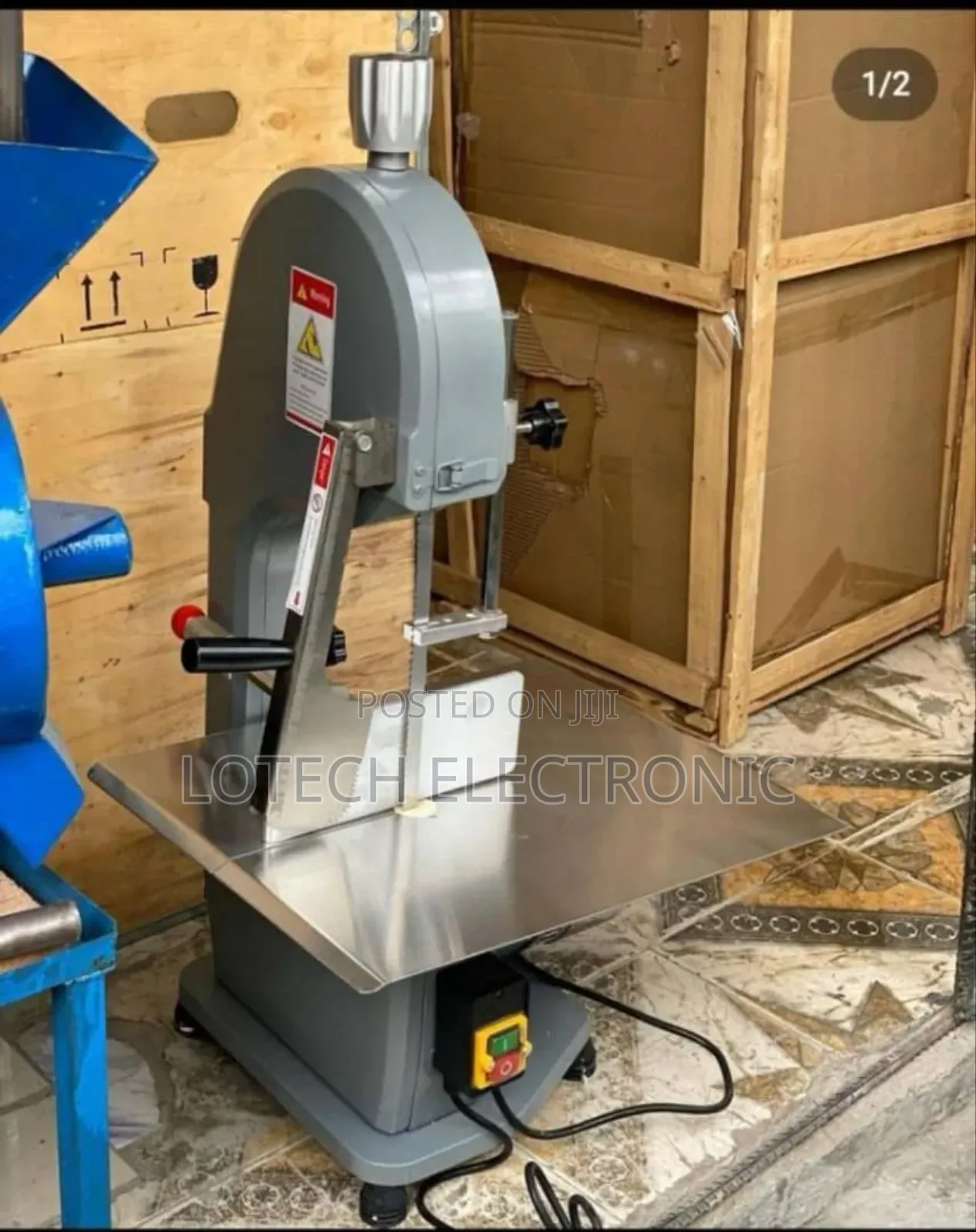 Industrial Bone Saw Machine – Heavy-Duty Cutting Power!