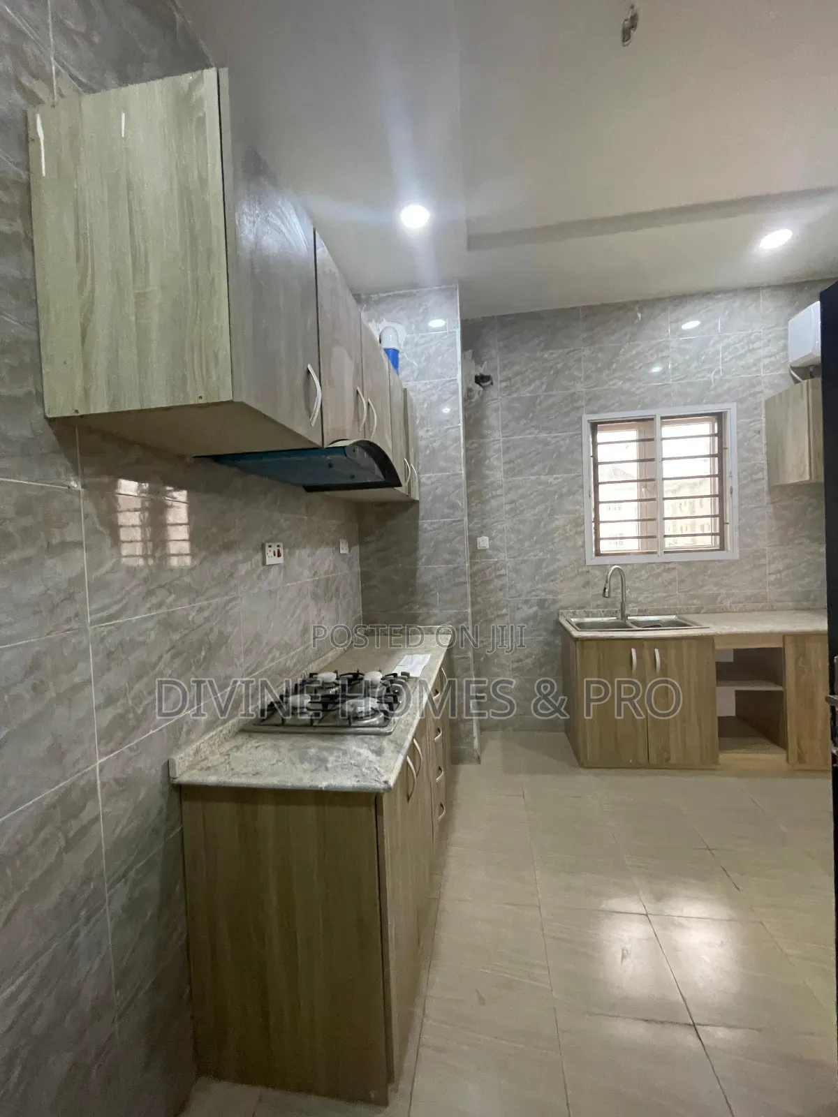3bdrm Block of Flats in Wuye for rent