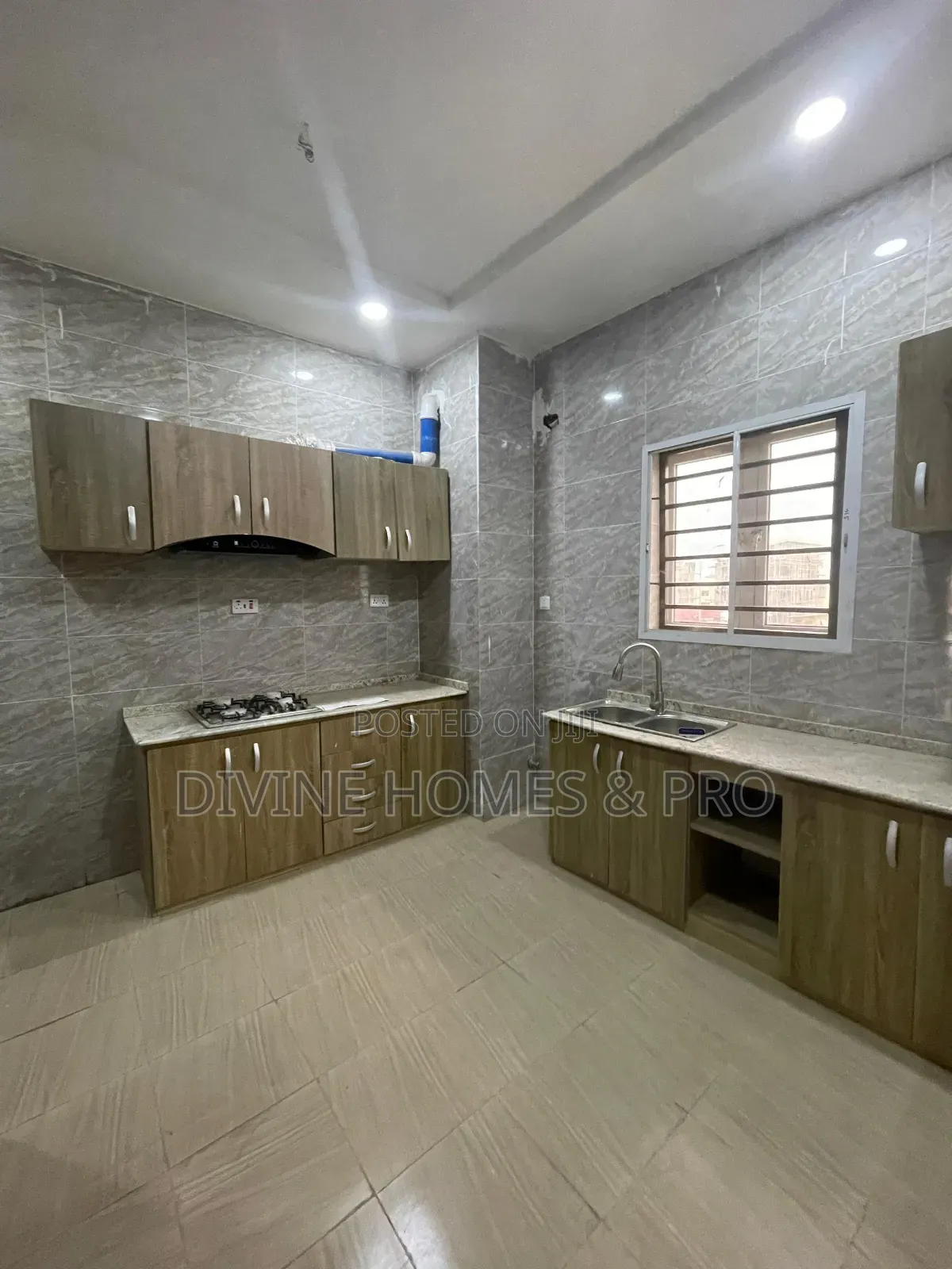 3bdrm Block of Flats in Wuye for rent