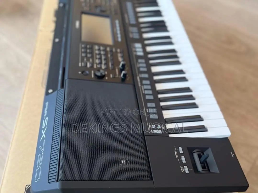 Yamaha PSR-Sx720 Plus Arranger Workstation Synthesizer Keyboard