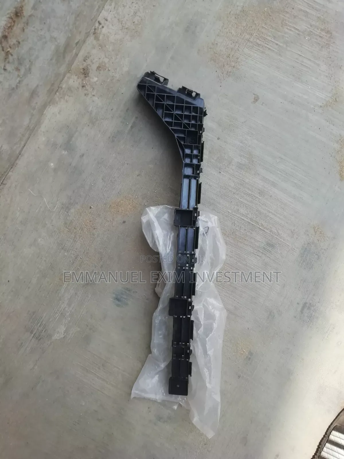 Back Bumper Hook Honda CRV 2018_2021
