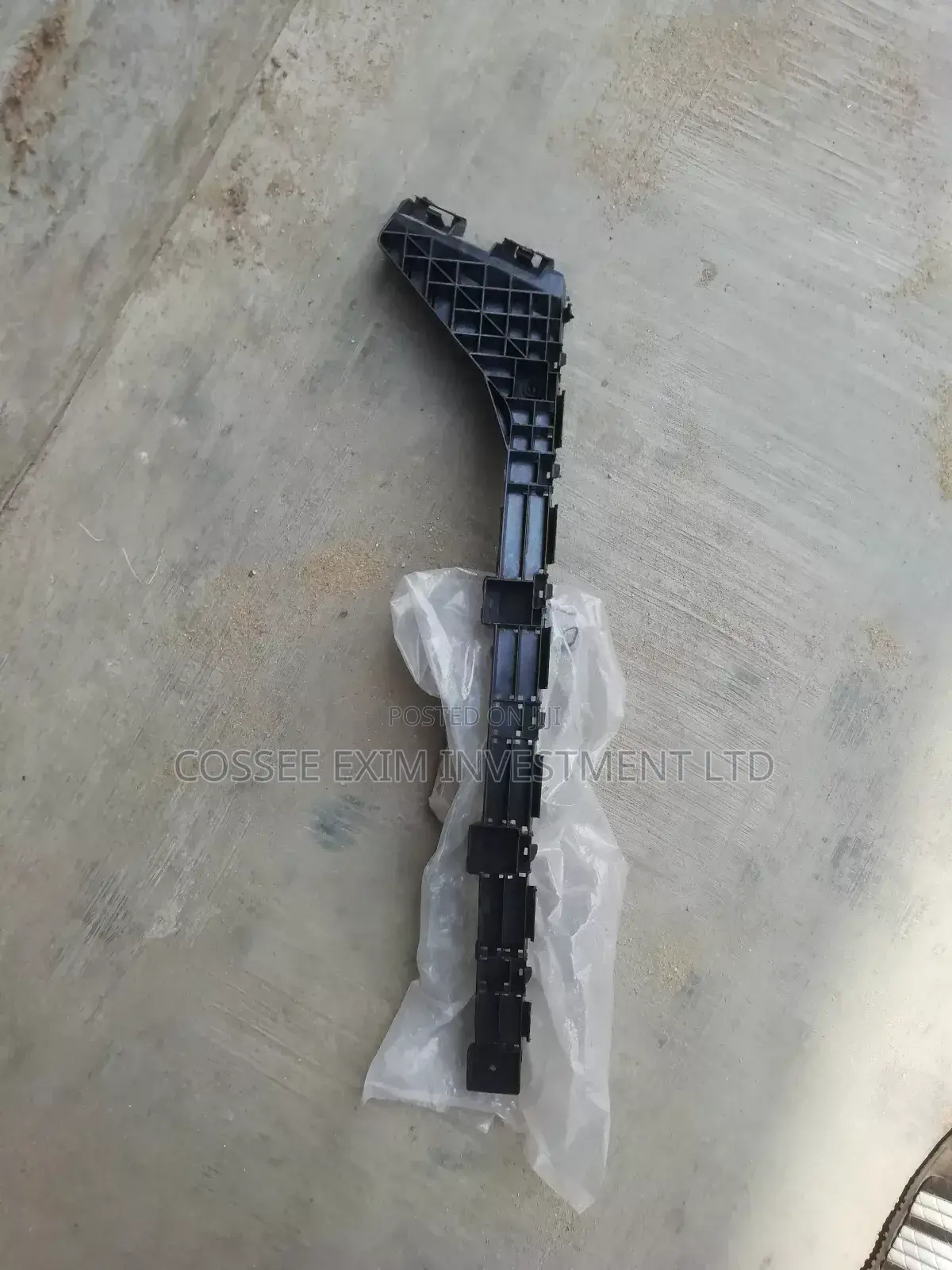 Back Bumper Hook Honda CRV 2018_2021