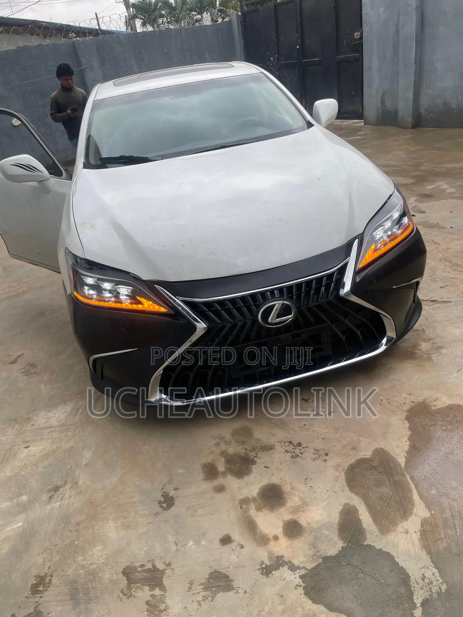 Es350 2010 Upgrade to 2018 Facelift Front Nd Back Available